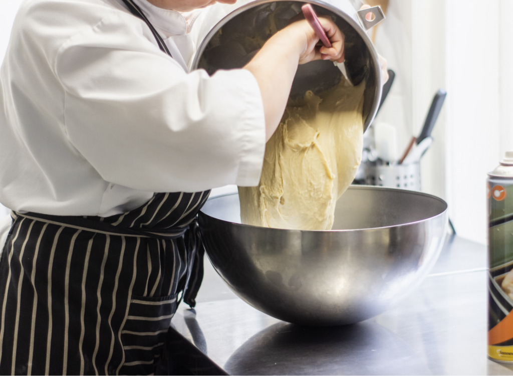 how to open a restaurant in Virginia - restaurant kitchen